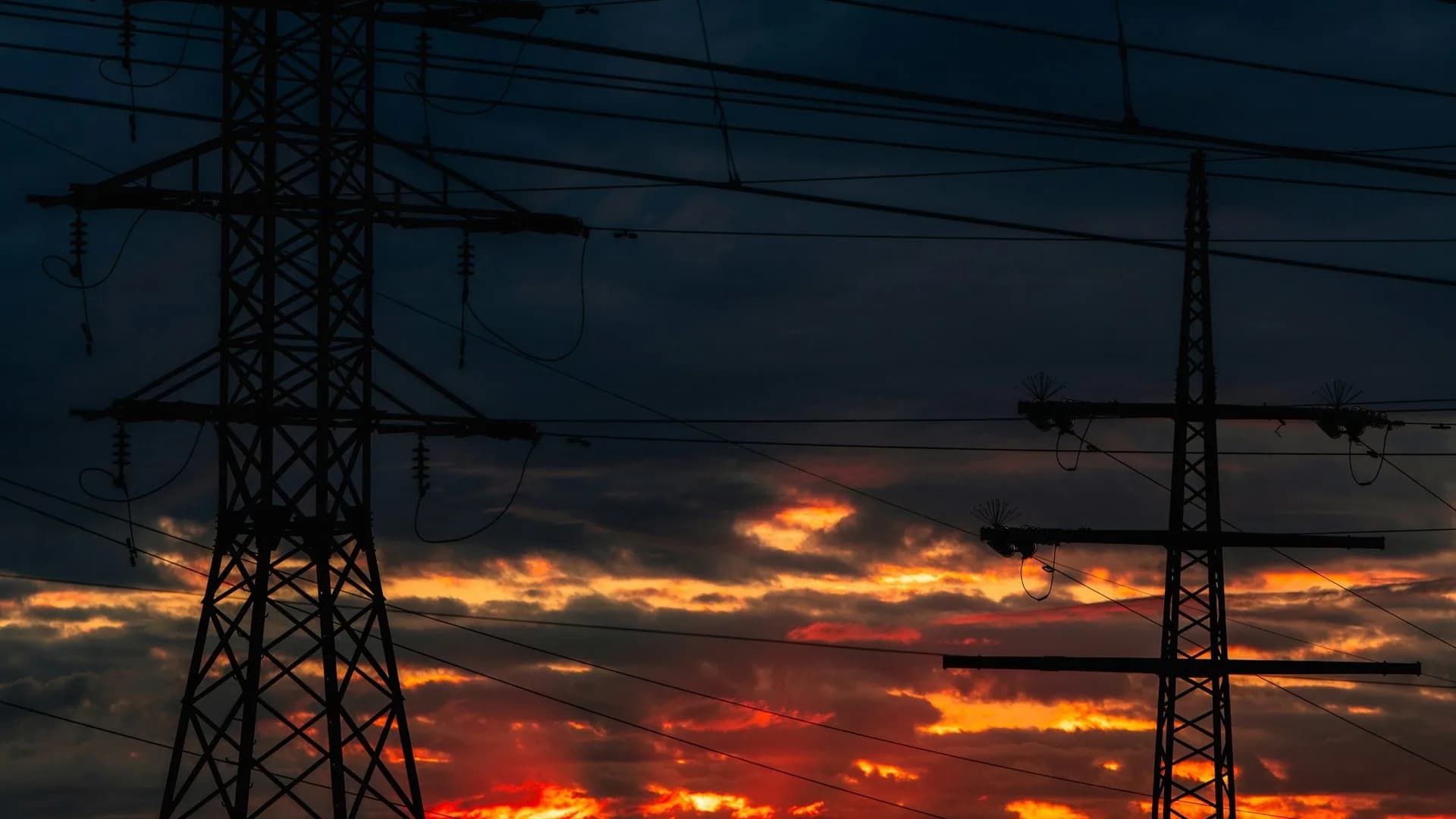 Linie energetyczne o zachodzie słońca – ceny prądu 2027