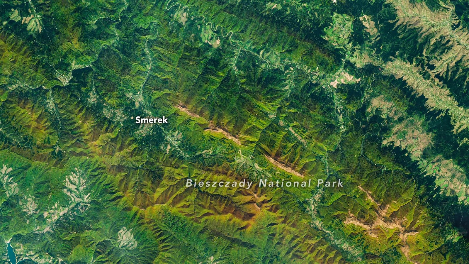 Bieszczady jesienią — zdjęcie satelitarne Landsat 9 z 8 października 2026